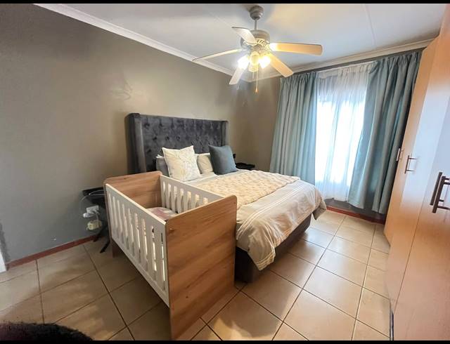3 BEDROOM TOWNHOUSE FOR SALE IN BENDOR